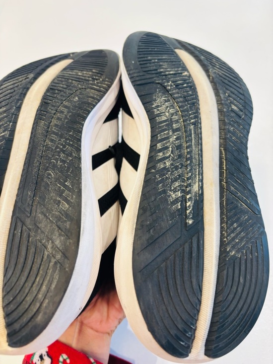 adidas Men’s Black & White Athletic Running Sneakers size 8 main image 4